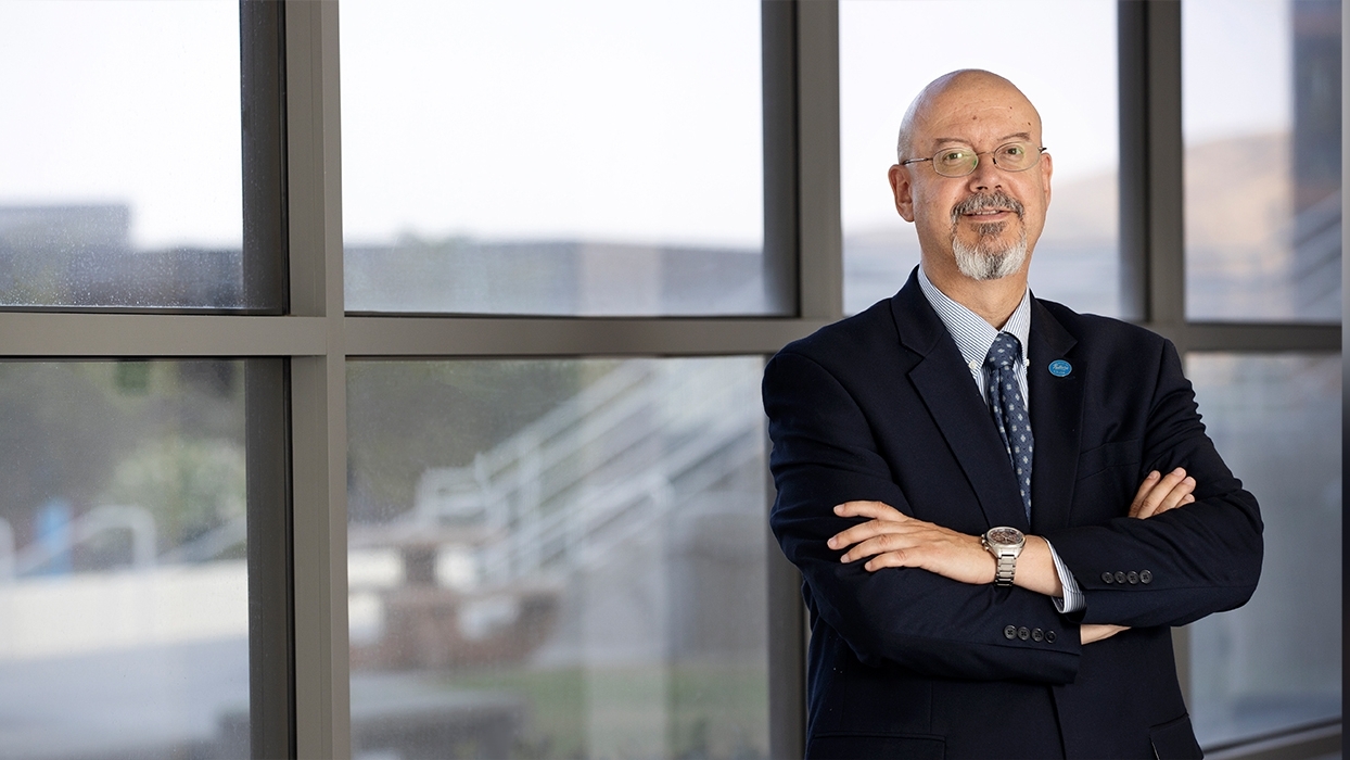 Dean Tomás Gomez-Arias of the Jack H. Brown College of Business